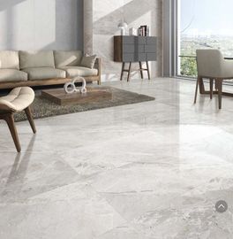 Sguardo di pietra Matt Finish Light Grey Color del marmo delle mattonelle della porcellana di dimensione del bagno 24x48 della breccia